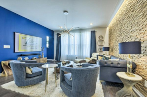 Sleek Durham Townhome Near Dtwn with Balcony!